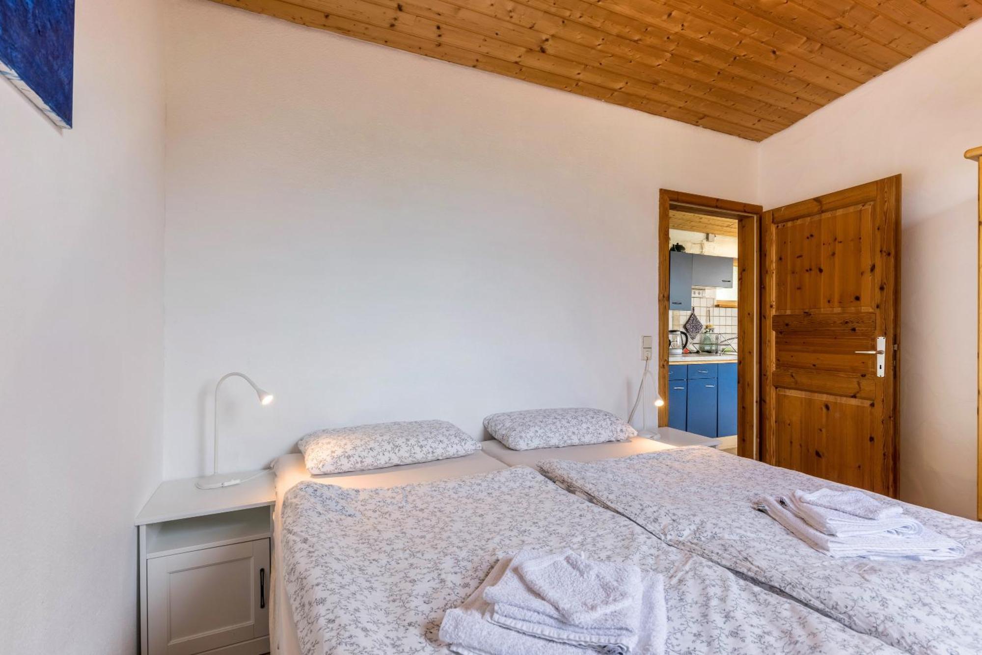 Ferienwohnung Am Samuelstein Bad Urach Kültér fotó