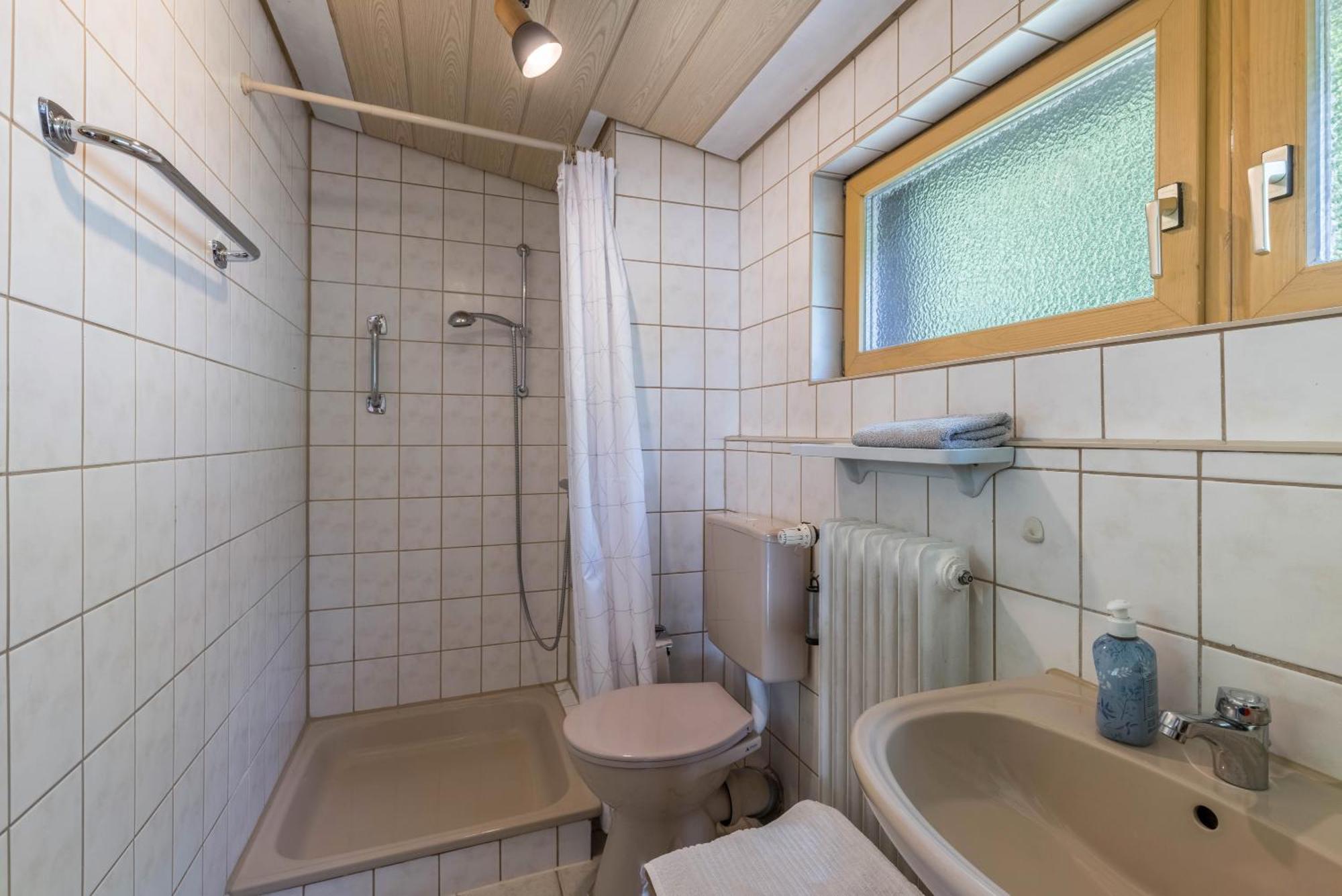 Ferienwohnung Am Samuelstein Bad Urach Kültér fotó