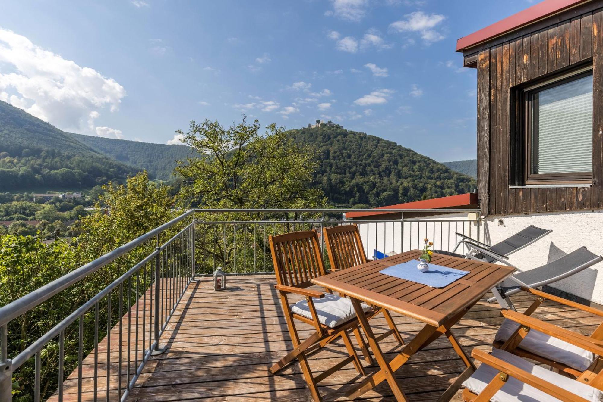 Ferienwohnung Am Samuelstein Bad Urach Kültér fotó